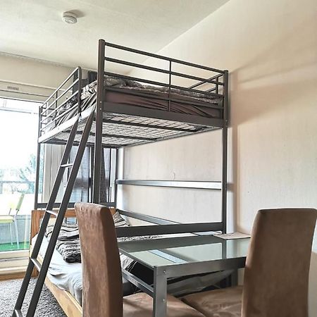 Komfortables Apartment, Next To University, Parking Ratisbona Exterior foto